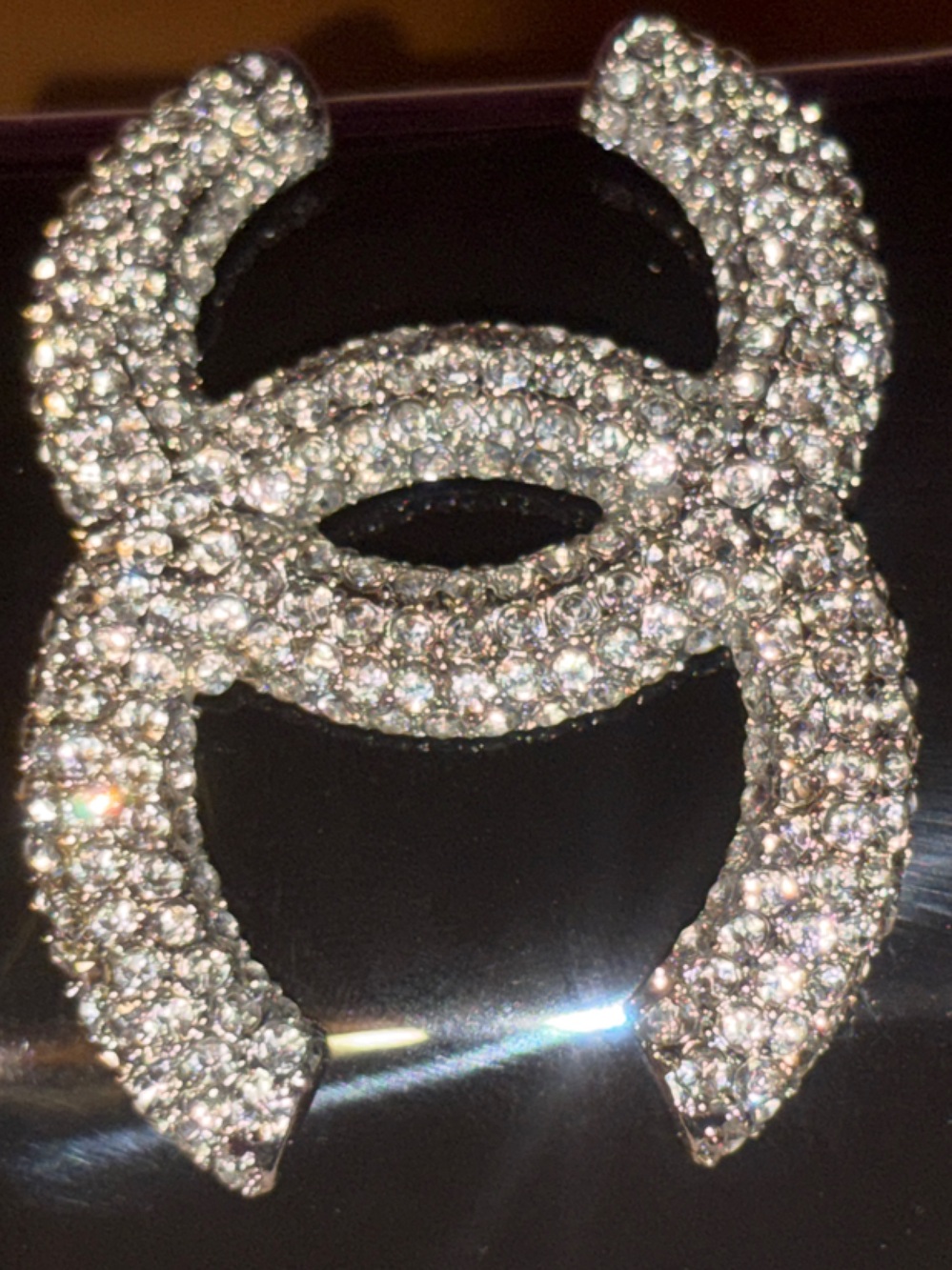 🆕!!!🪩 CHANEL CC Cuff + Box 📦 10/10 🪩 - Picture 8 of 10